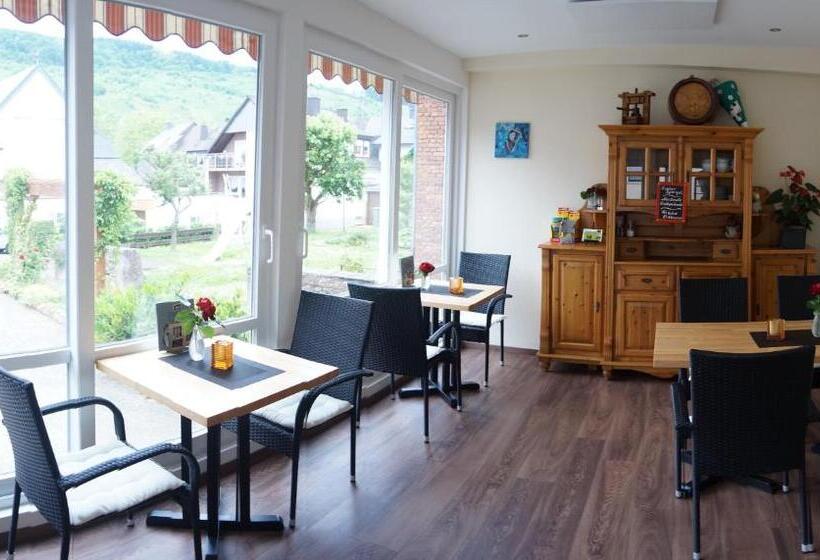 Отель Altes Schulhaus