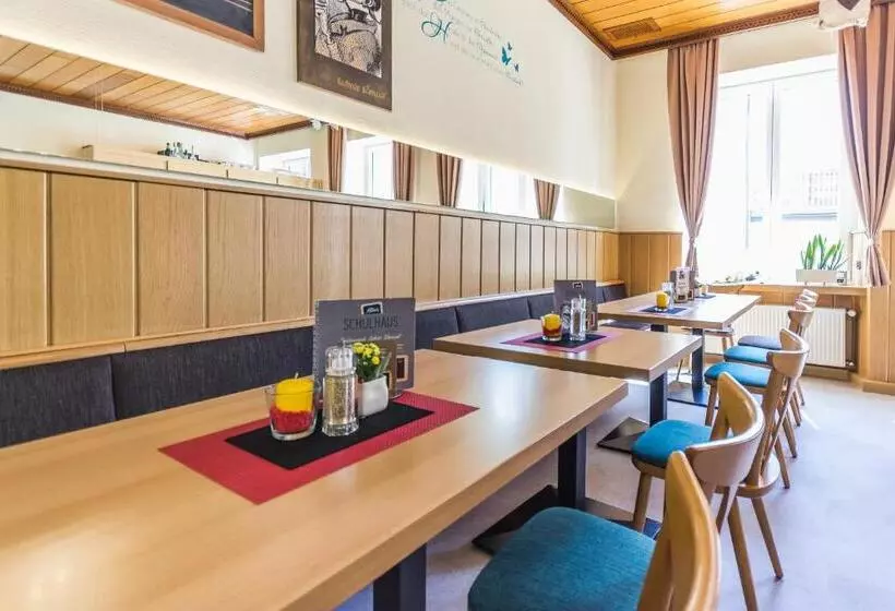 Hotelli Altes Schulhaus