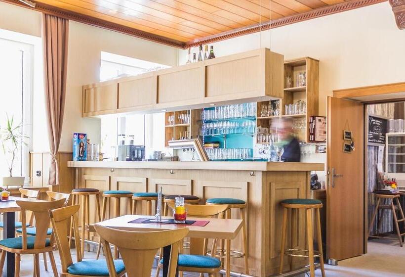 Отель Altes Schulhaus