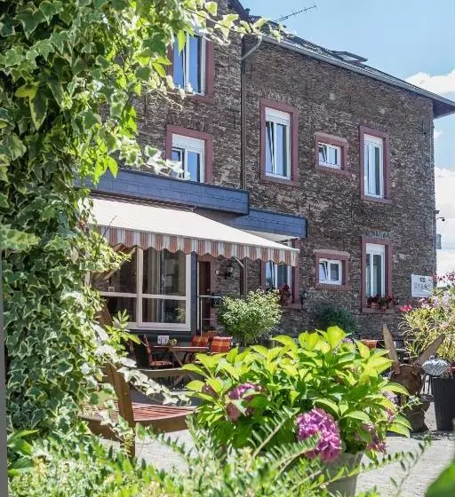Hotelli Altes Schulhaus