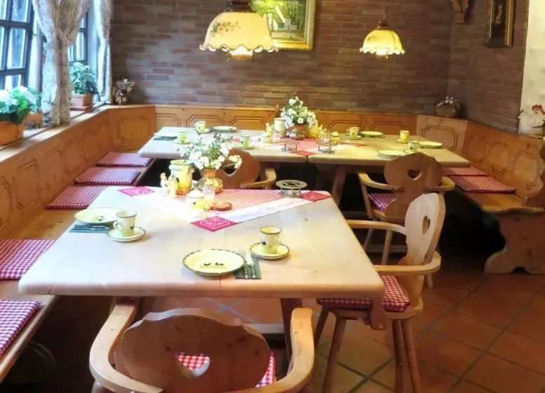 Hotelli Gastgeb