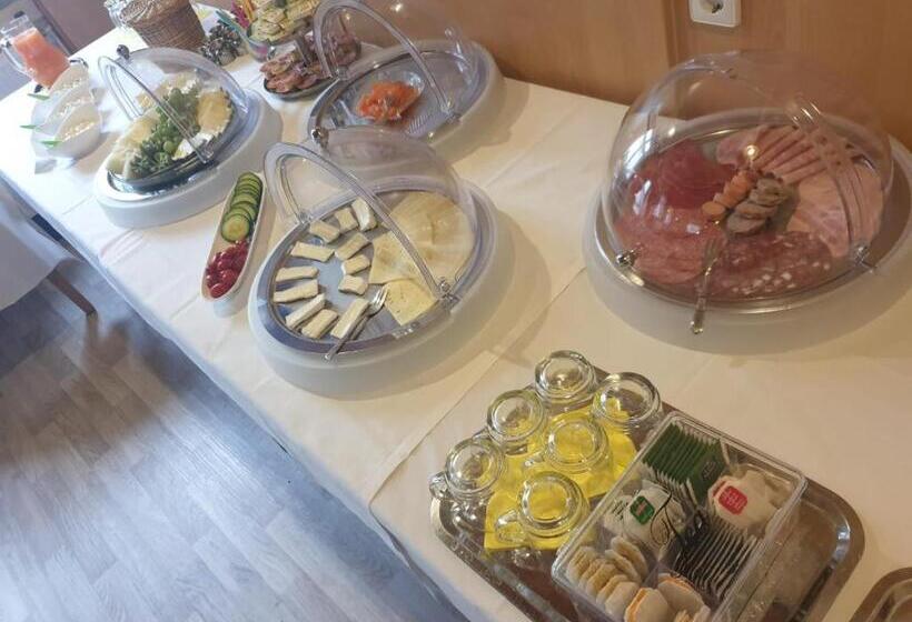 هتل Goldener Engel /pension