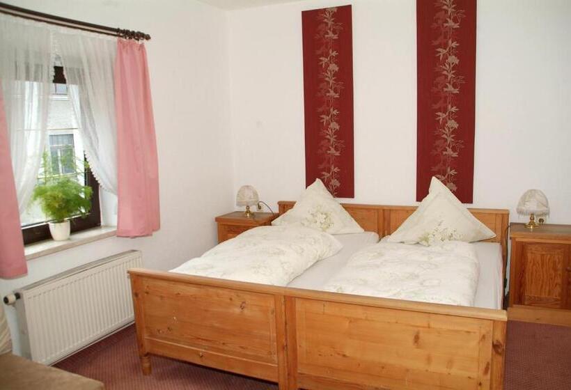 Отель Jägerhalle