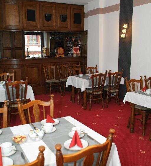 Отель Jägerhalle