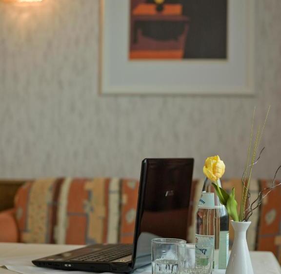 فندق Pension Fent