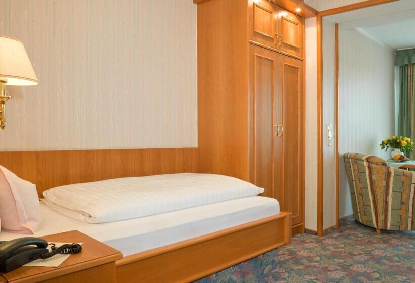 فندق Pension Fent