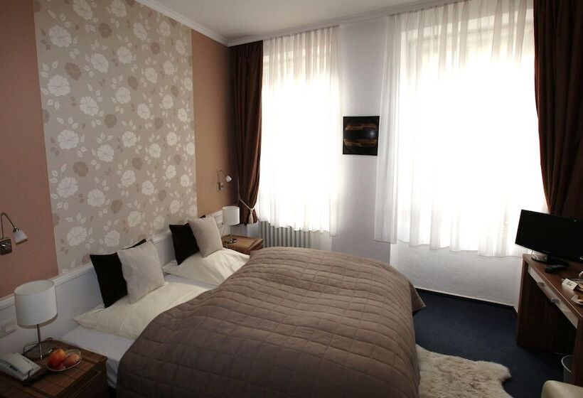 ホテル Saarburger Hof