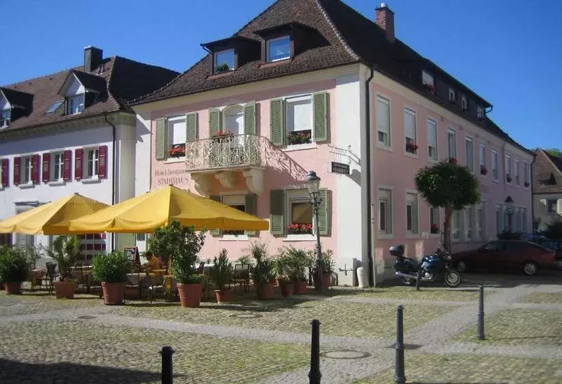 ホテル Stadthaus