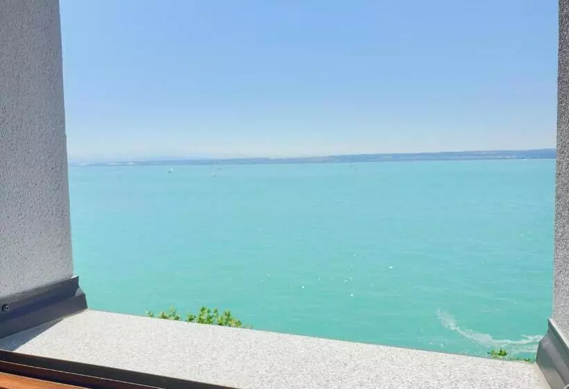 Hotelli Strand Cafe Meersburg
