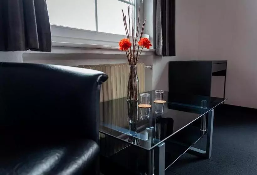 ホテル Tiefenhagen Sauerland