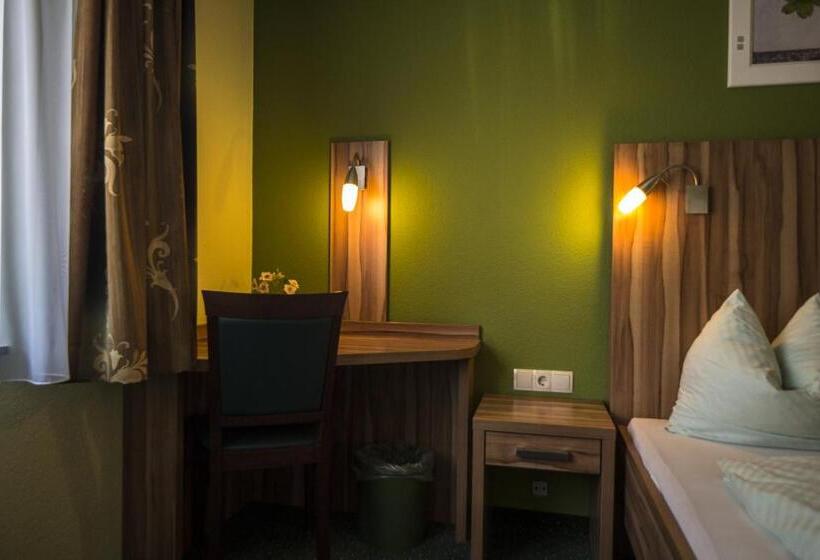 هتل Weinhaus Kreuter