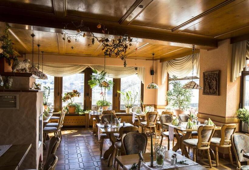 هتل Weinhaus Kreuter