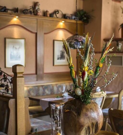 هتل Weinhaus Kreuter