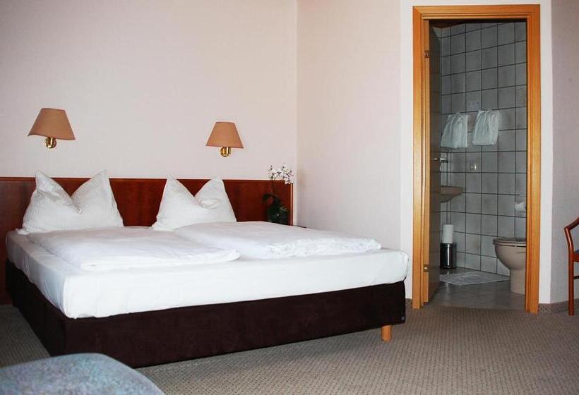 Отель Ziegenkrug Rostocker Tor