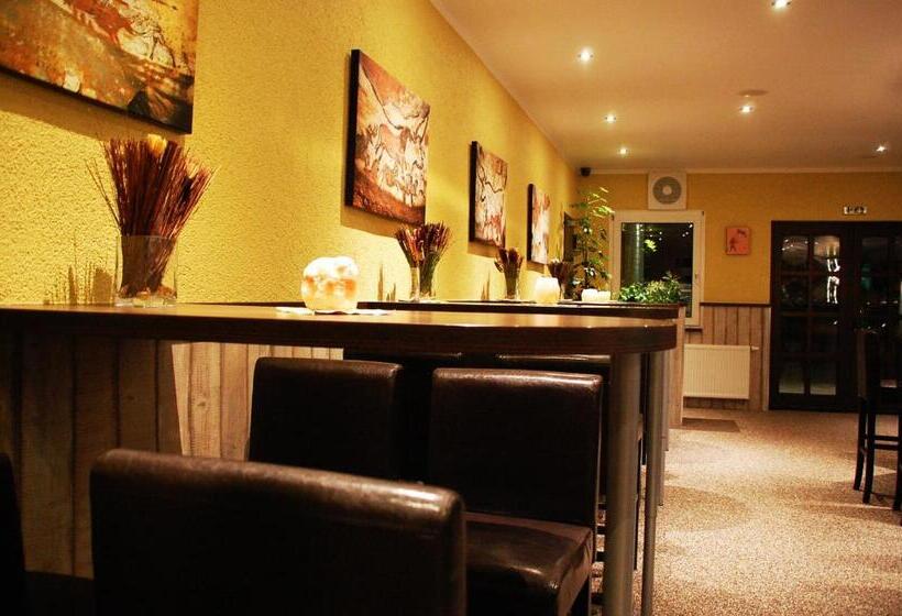 Отель Ziegenkrug Rostocker Tor