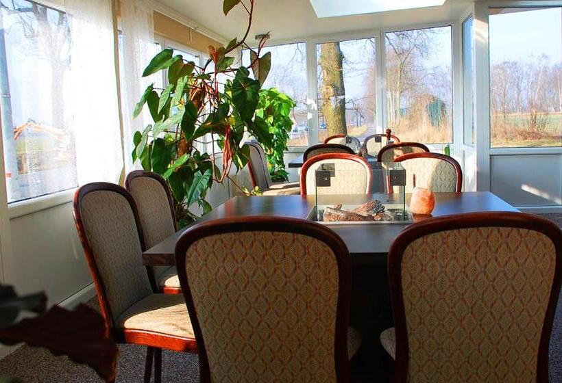 Отель Ziegenkrug Rostocker Tor