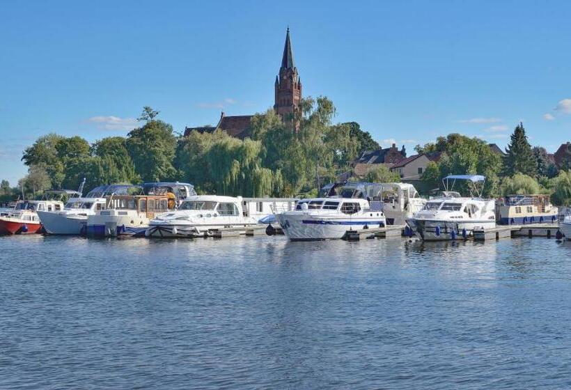 Landhaus Müritzgarten Hotel Garni