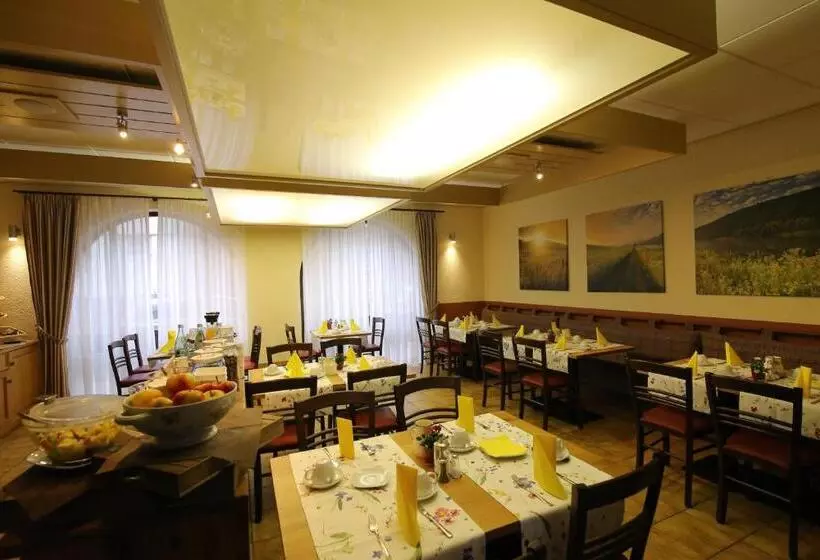 Tauberhotel Kette