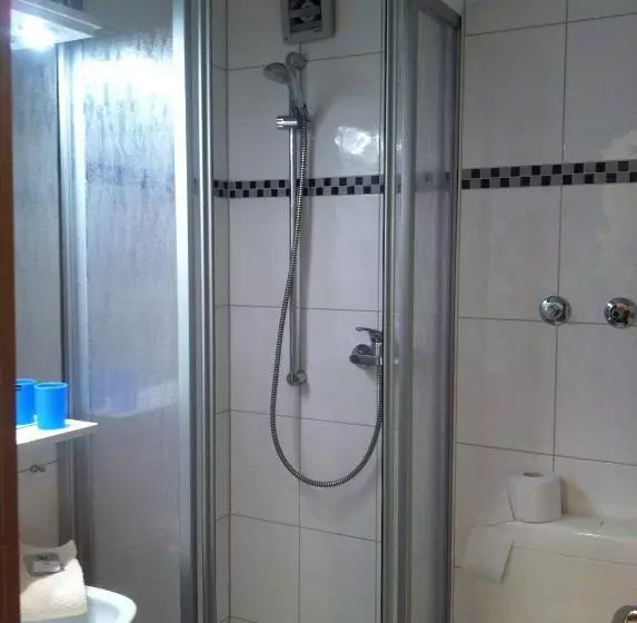 Tauberhotel Kette