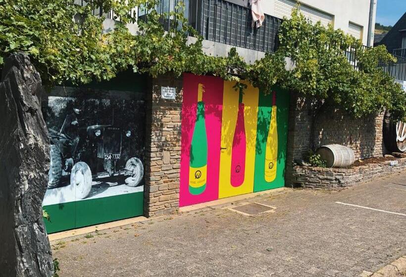 Weingut Aparthotel Olinger