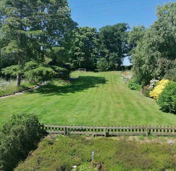 مبيت وإفطار Lovaton Farmhouse