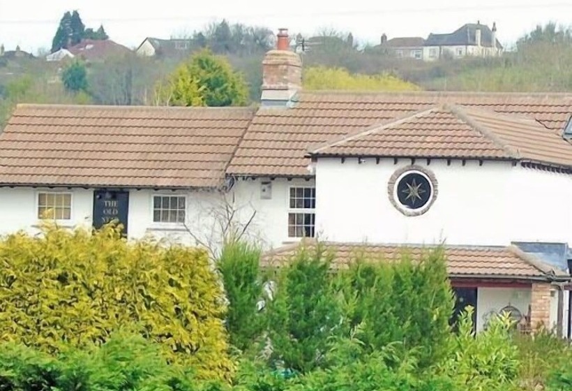 مبيت وإفطار The Old Star