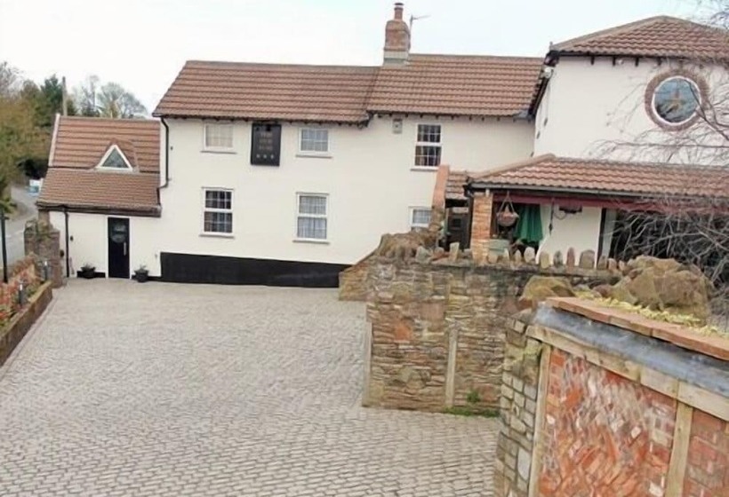 مبيت وإفطار The Old Star