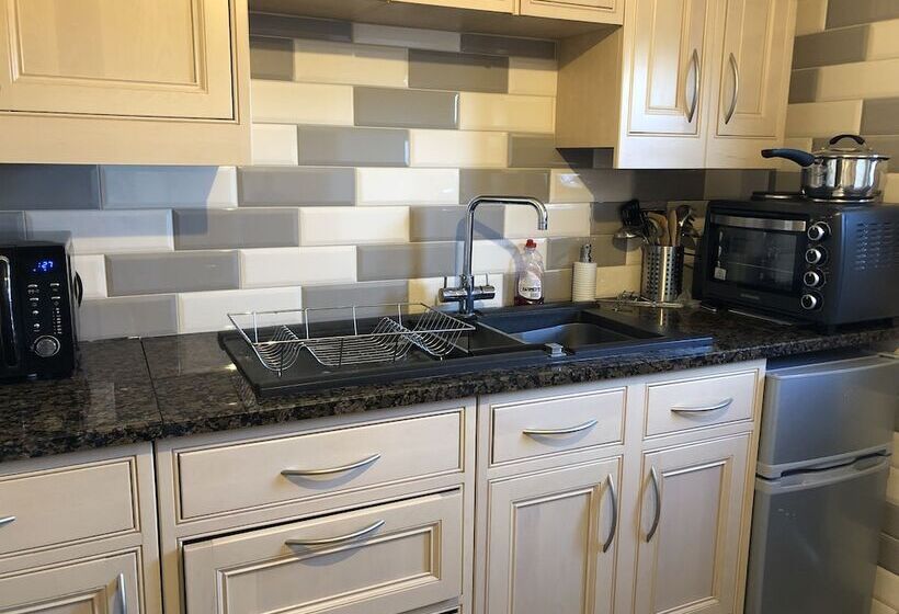 مبيت وإفطار The Old Star