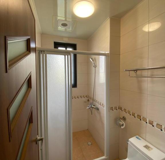 تختخواب و صبحانه Warm Sun Ocean Guest House