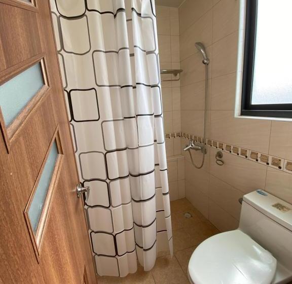 تختخواب و صبحانه Warm Sun Ocean Guest House