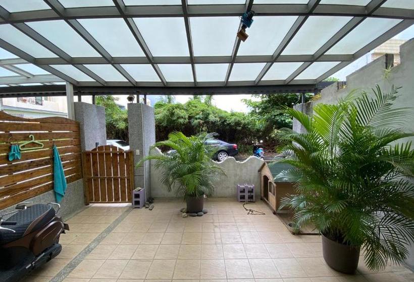 تختخواب و صبحانه Warm Sun Ocean Guest House