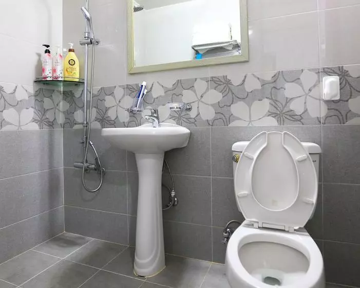 Budapest Inn
