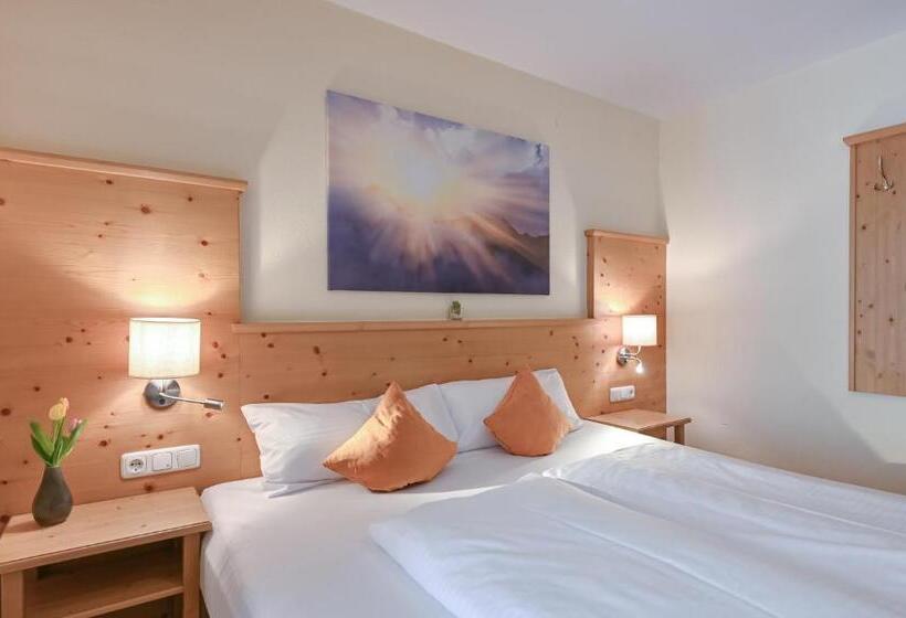 בית מלון כפרי Alpenstuben