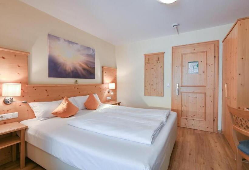 בית מלון כפרי Alpenstuben