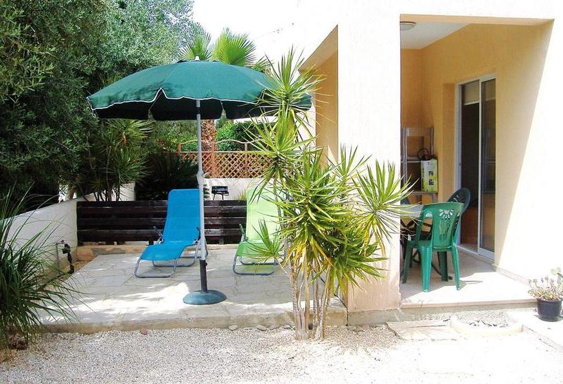 2 Bedrooms Apartment With Shared Pool And Wifi At Mandria 1 Km Away From The Beach
