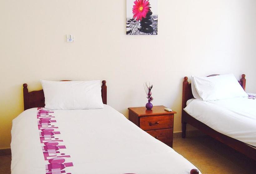 2 Bedrooms Apartment With Shared Pool And Wifi At Mandria 1 Km Away From The Beach