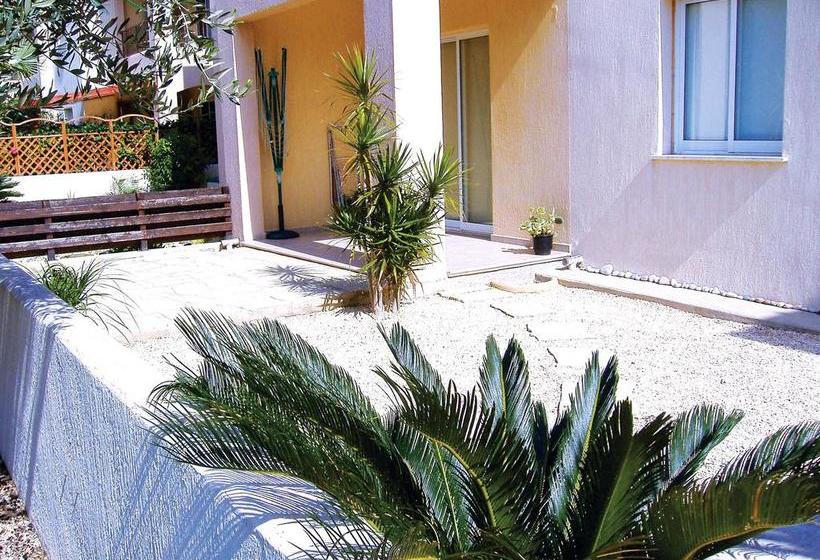 2 Bedrooms Apartment With Shared Pool And Wifi At Mandria 1 Km Away From The Beach