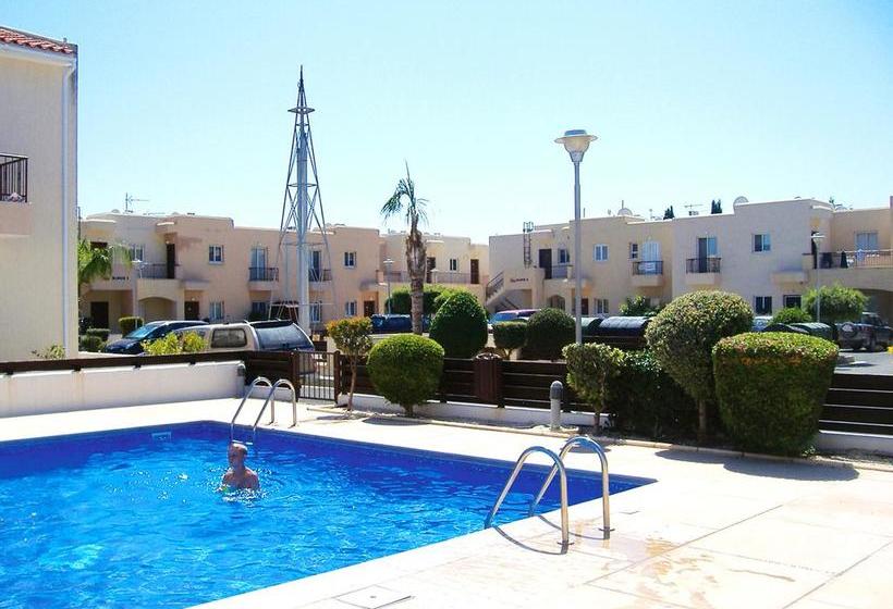 2 Bedrooms Apartment With Shared Pool And Wifi At Mandria 1 Km Away From The Beach