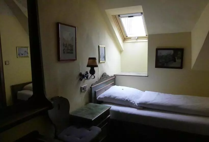 Hotelli Bayerischer Hof