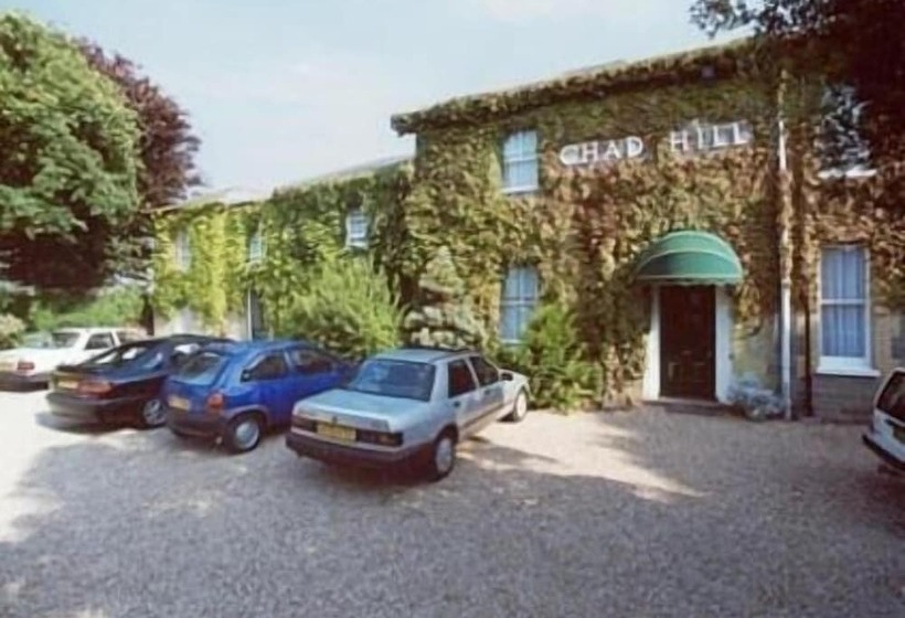 Отель Chad Hill
