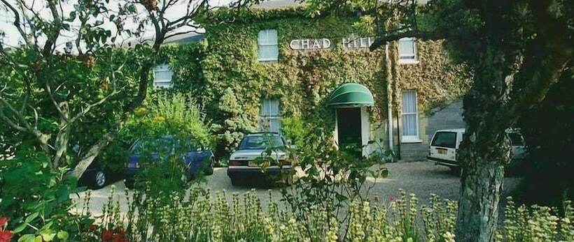 Отель Chad Hill