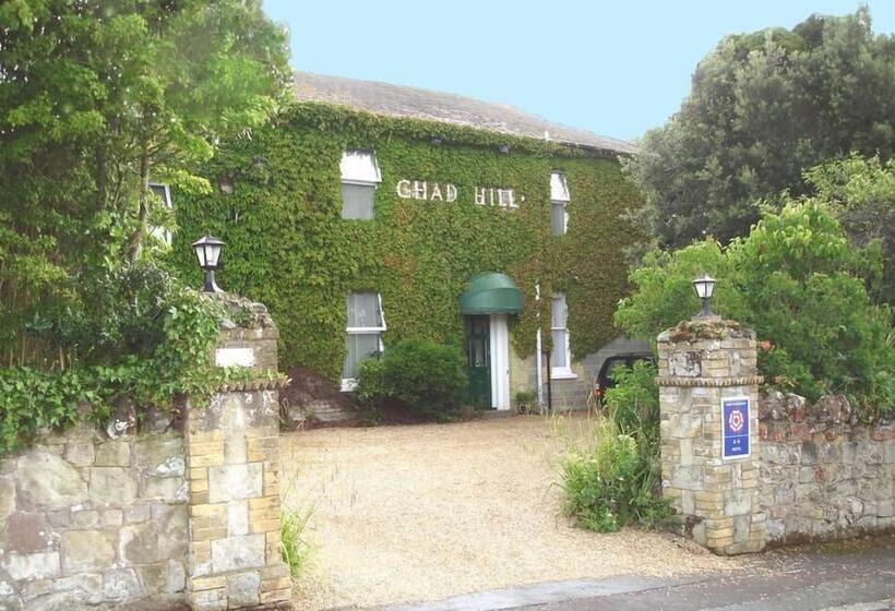 Отель Chad Hill