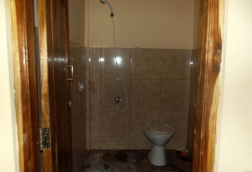 בית מלון כפרי Flamingo Avia Labuan Bajo