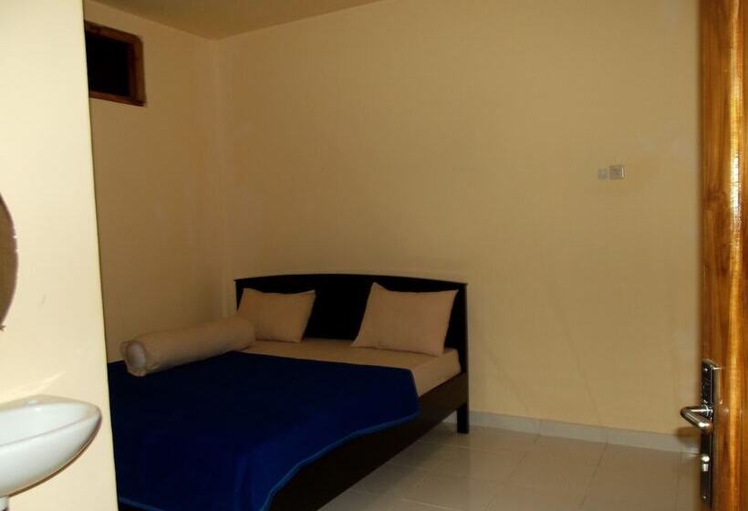 בית מלון כפרי Flamingo Avia Labuan Bajo