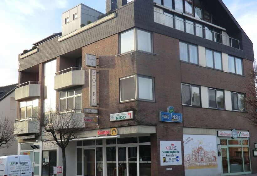 Отель Garni Julia