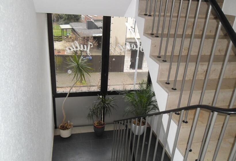 Отель Garni Julia