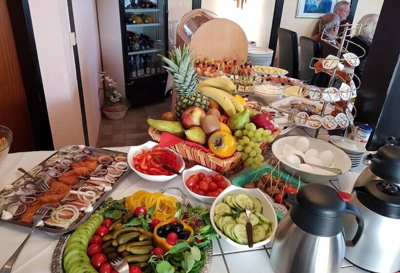 Отель Garni Julia