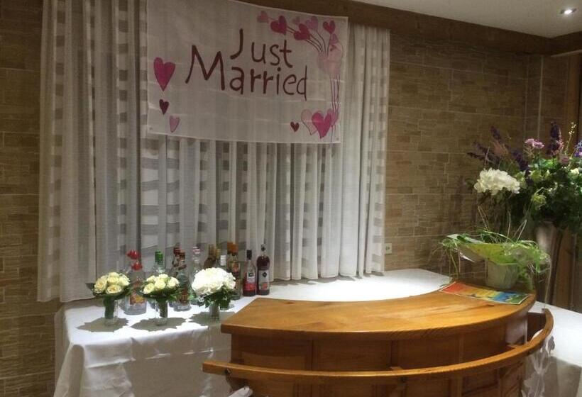 ホテル Höfener Wirtshaus