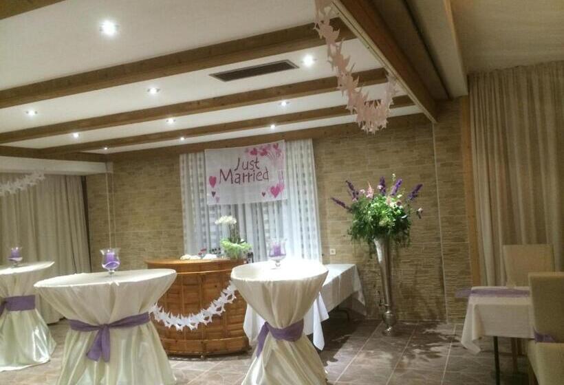 ホテル Höfener Wirtshaus