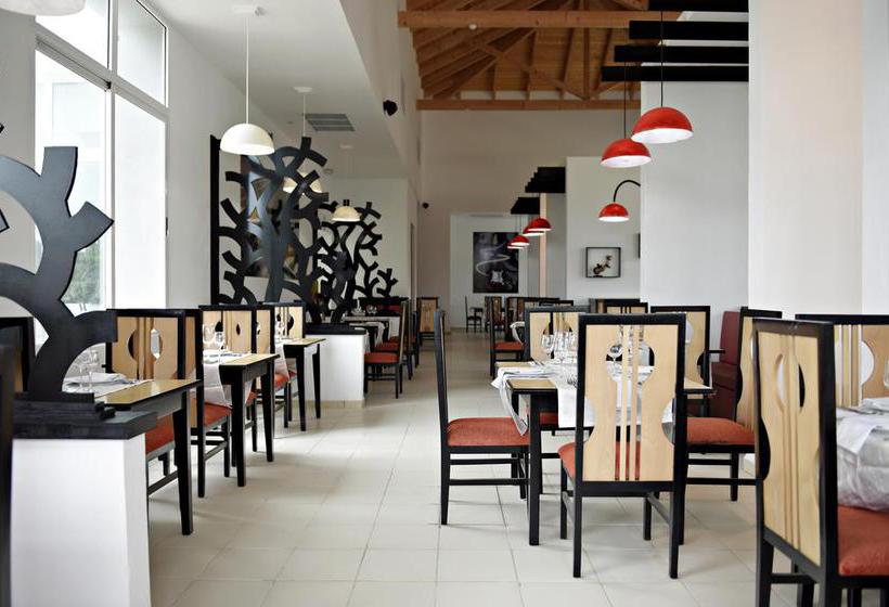 هتل Sanctuary at Grand Memories Santa Maria - Adults Only